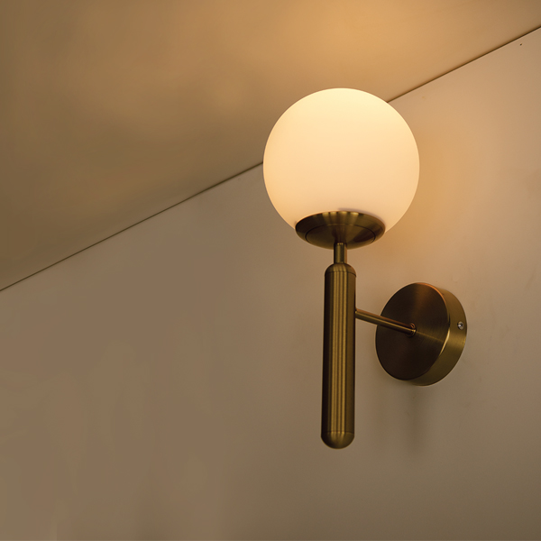 01 600x600